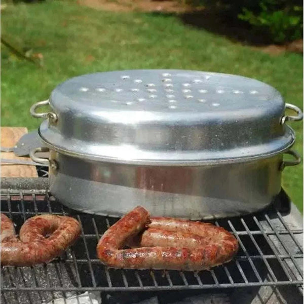 Hart Small Oval Roaster 3L with heat-resistant handles and polished exterior