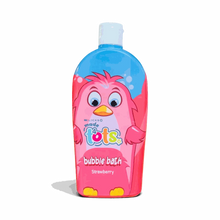 Clicks Made 4 Tots Strawberry Bubble Bath 750ml bottle with strawberry scent and bubbles for kids