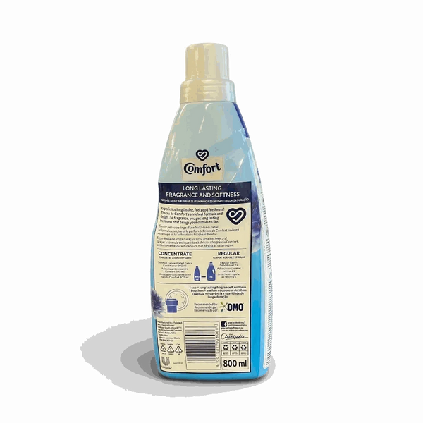 Comfort Concentrated Fabric Conditioner Morning Fresh 800ml bottle for soft, fresh laundry up to 40 washes