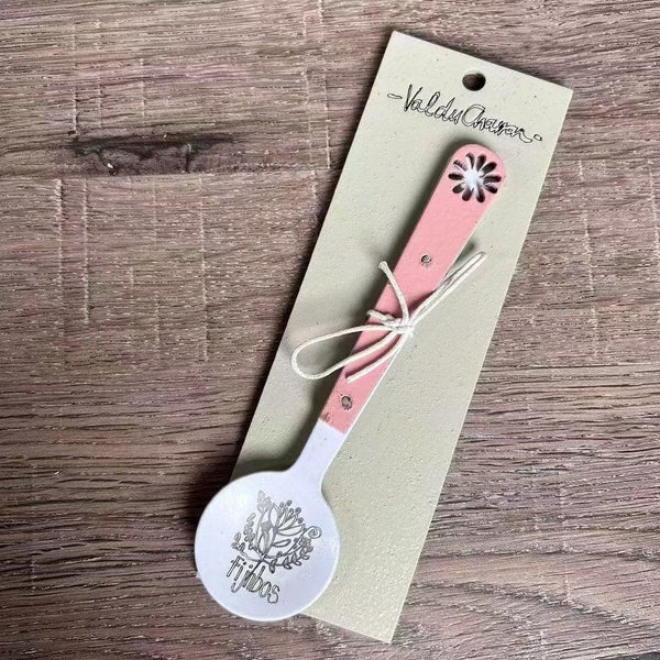 Enamel sugar spoon with wooden handle and laser engraved Fijnbos flower design