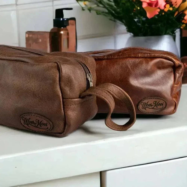 Woesmooi genuine leather brown shaving bag for men